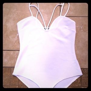 NWOT Sz M Charlotte Russe white bodysuit, awesome